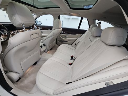 Used 2019 Mercedes-Benz E 450 4MATIC Wagon image 11