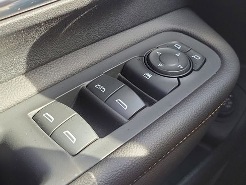 Used 2021 GMC Terrain SLT w/ Infotainment Package II image 25