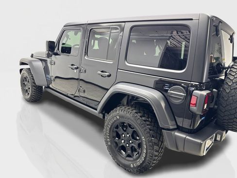 Used 2023 Jeep Wrangler Unlimited image 14