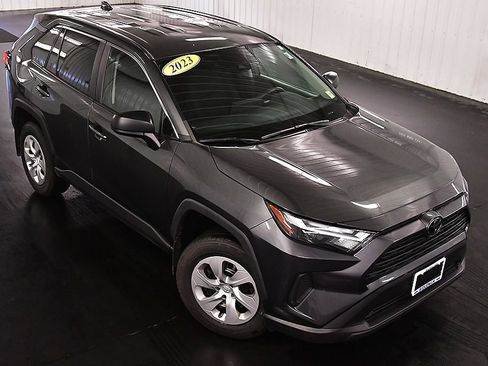 Used 2023 Toyota RAV4 LE AWD/4WD image 12
