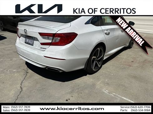 Used 2018 Honda Accord Sport image 5