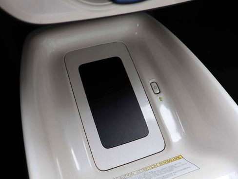 Used 2016 Toyota Prius Three Touring image 24