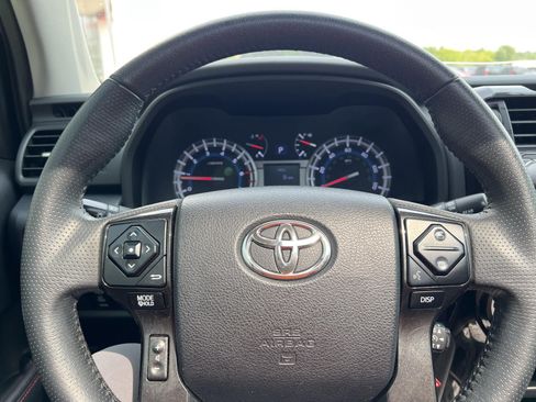 Used 2019 Toyota 4Runner TRD Off-Road Premium AWD/4WD image 32