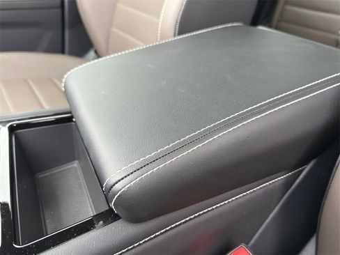 New 2025 Volkswagen Atlas SEL image 17