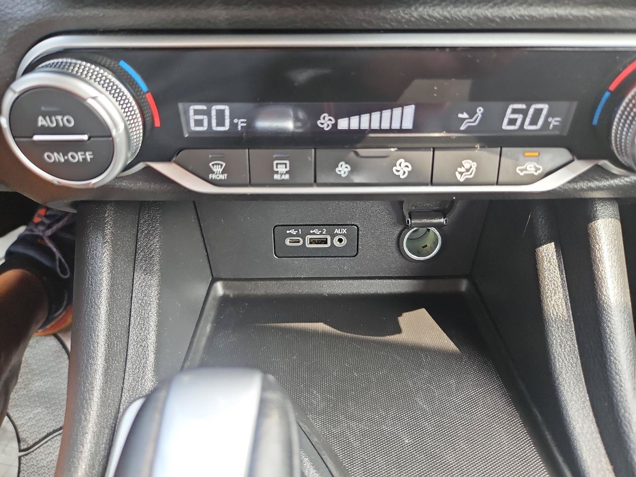 Used 2023 Nissan Sentra SR FWD image 30