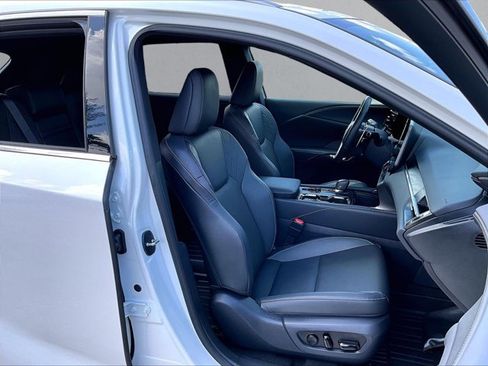 Used 2025 Lexus RX 350h w/ Accessory Package (K3) AWD/4WD image 9