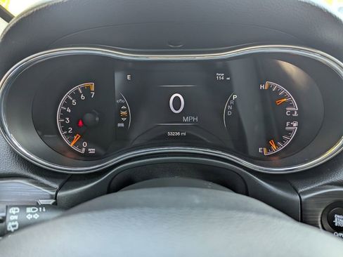 Used 2021 Jeep Grand Cherokee Laredo X image 29