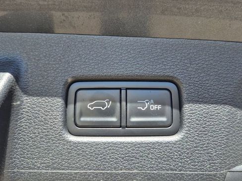 Certified 2025 Kia Telluride S image 19