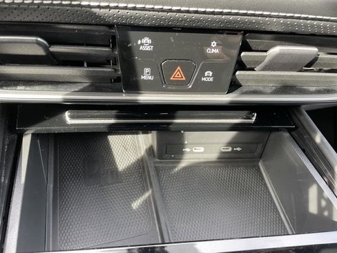 Used 2024 Volkswagen Atlas Cross Sport SEL R-Line image 30