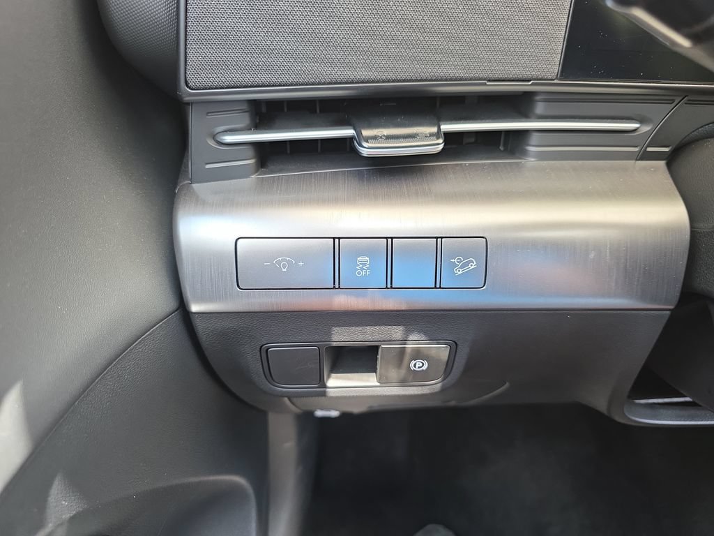 New 2026 Hyundai Kona SEL Premium FWD image 19