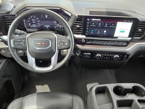 Used 2025 GMC Sierra 1500 SLT AWD/4WD image 13