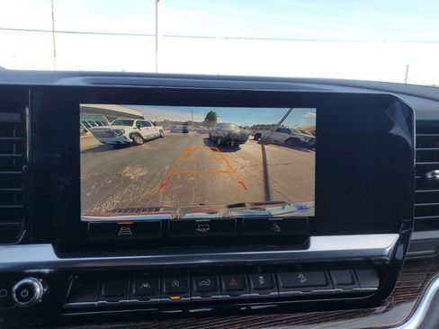 New 2026 GMC Sierra 1500 SLE image 26