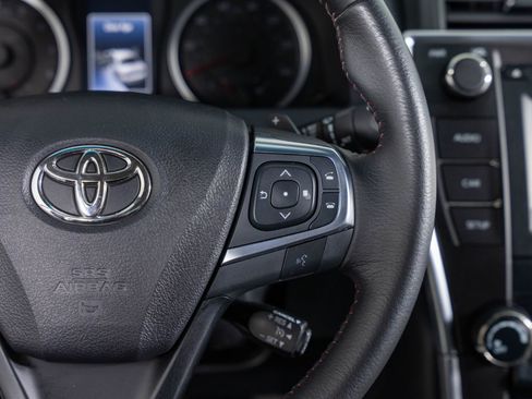 Used 2017 Toyota Camry SE image 31