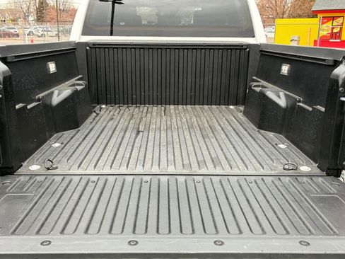 Used 2025 Toyota Tacoma TRD Off-Road image 25