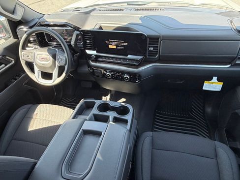 New 2026 GMC Sierra 1500 SLE w/ Preferred Package AWD/4WD image 9