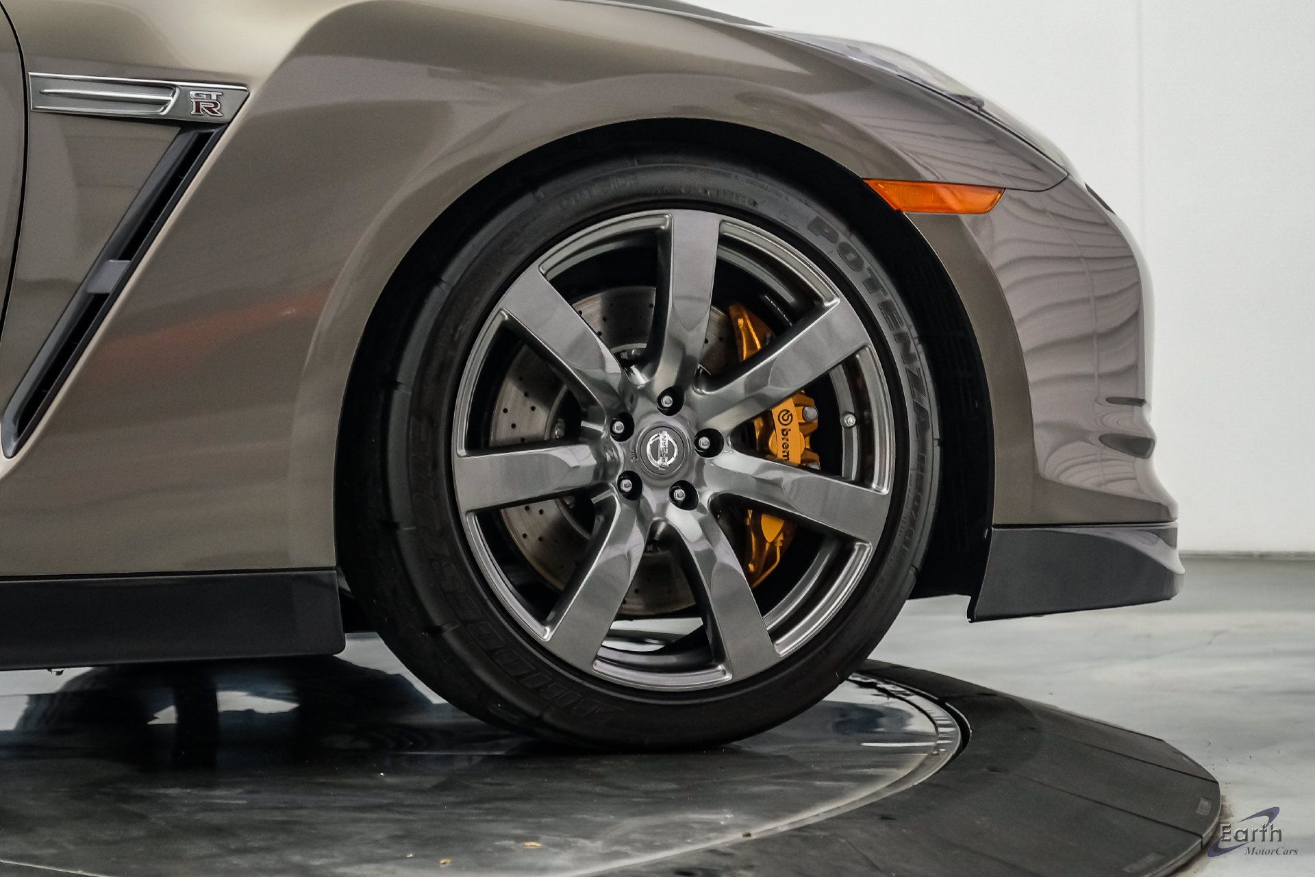 Used 2009 Nissan GT-R Premium AWD/4WD image 94