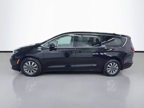 Used 2024 Chrysler Pacifica Limited FWD image 7
