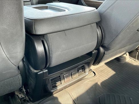 Used 2023 Chevrolet Silverado 2500 LT w/ Convenience Package image 24