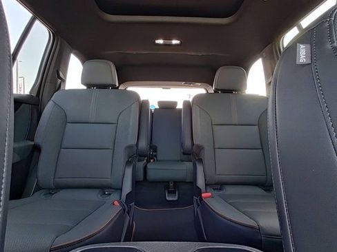 New 2026 GMC Acadia AT4 w/ Super Cruise Package AWD/4WD image 29