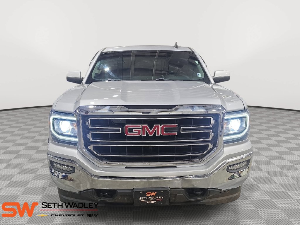 Used 2017 GMC Sierra 1500 SLE w/ SLE Value Package AWD/4WD image 2