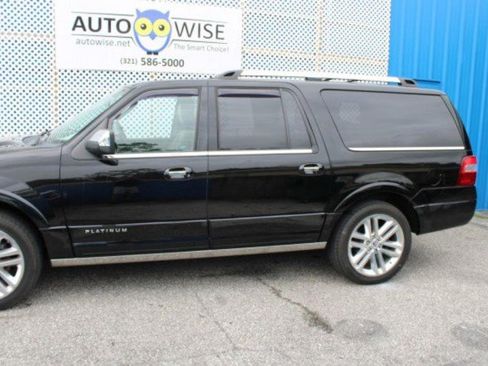 Used 2017 Ford Expedition EL Platinum image 6