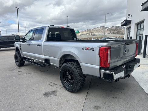 Used 2024 Ford F350 XLT image 8