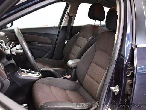 Used 2016 Chevrolet Cruze LT FWD image 6
