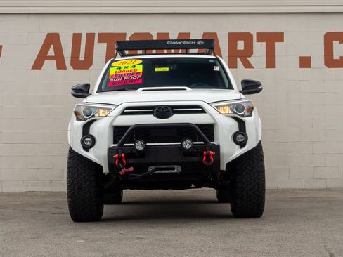 Used 2021 Toyota 4Runner Venture w/ Moonroof Package image 11