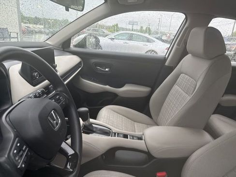 Used 2023 Honda HR-V LX image 12