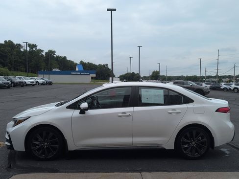Used 2024 Toyota Corolla SE FWD image 5