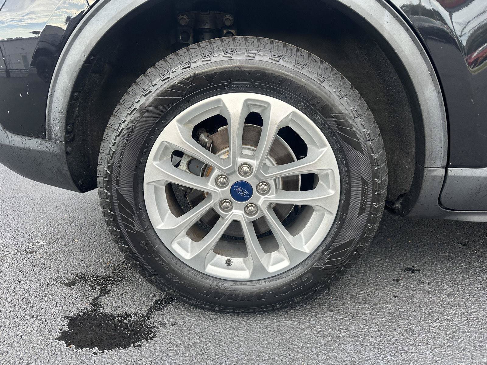 Used 2020 Ford Escape SE FWD image 15