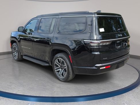 New 2026 Jeep Grand Wagoneer 4WD image 7