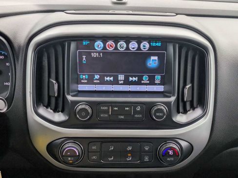 Used 2018 Chevrolet Colorado ZR2 image 27