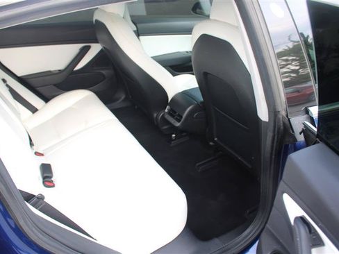 Used 2018 Tesla Model 3 Long Range AWD/4WD image 10