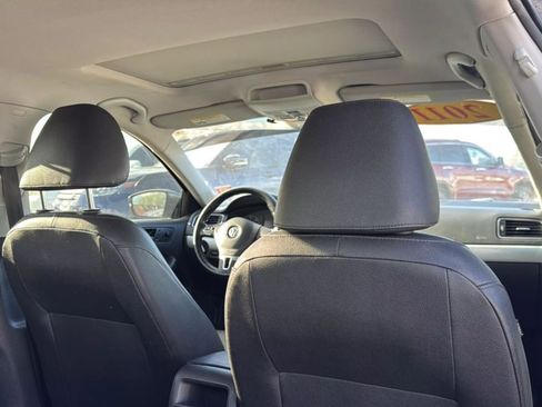 Used 2011 Volkswagen Jetta TDI image 16