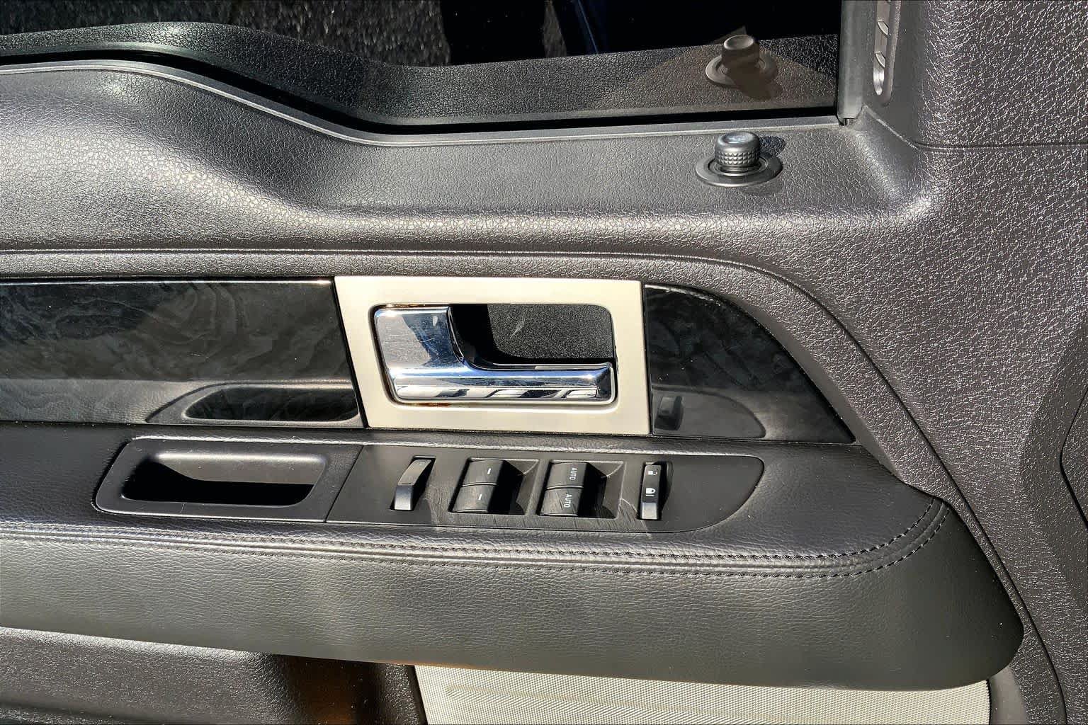 Used 2011 Ford F150 Platinum AWD/4WD image 28