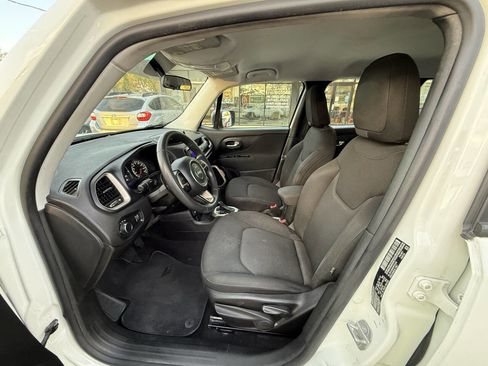 Used 2017 Jeep Renegade Sport w/ Power & Air Group image 25