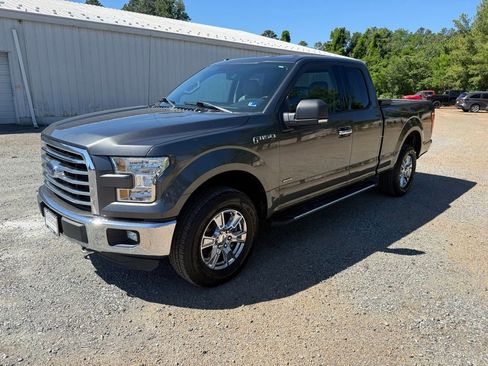 Used 2016 Ford F150 XLT w/ Equipment Group 301A Mid AWD/4WD image 4