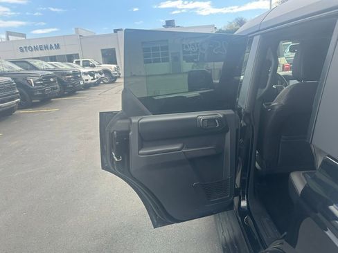 Used 2025 Ford Bronco Outer Banks AWD/4WD image 10