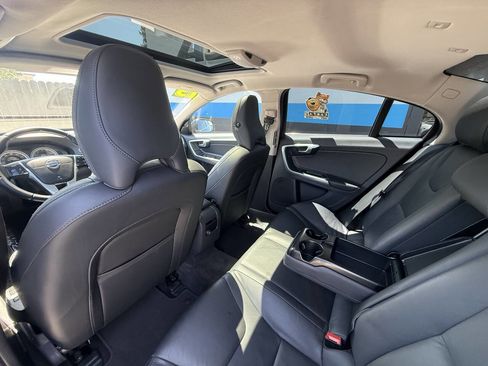 Used 2013 Volvo S60 T5 FWD image 12