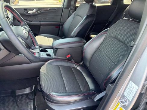 Used 2024 Ford Escape ST-Line w/ Tech Pack #1 AWD/4WD image 9