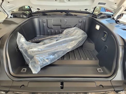 Used 2025 GMC Hummer EV 2X AWD/4WD image 27