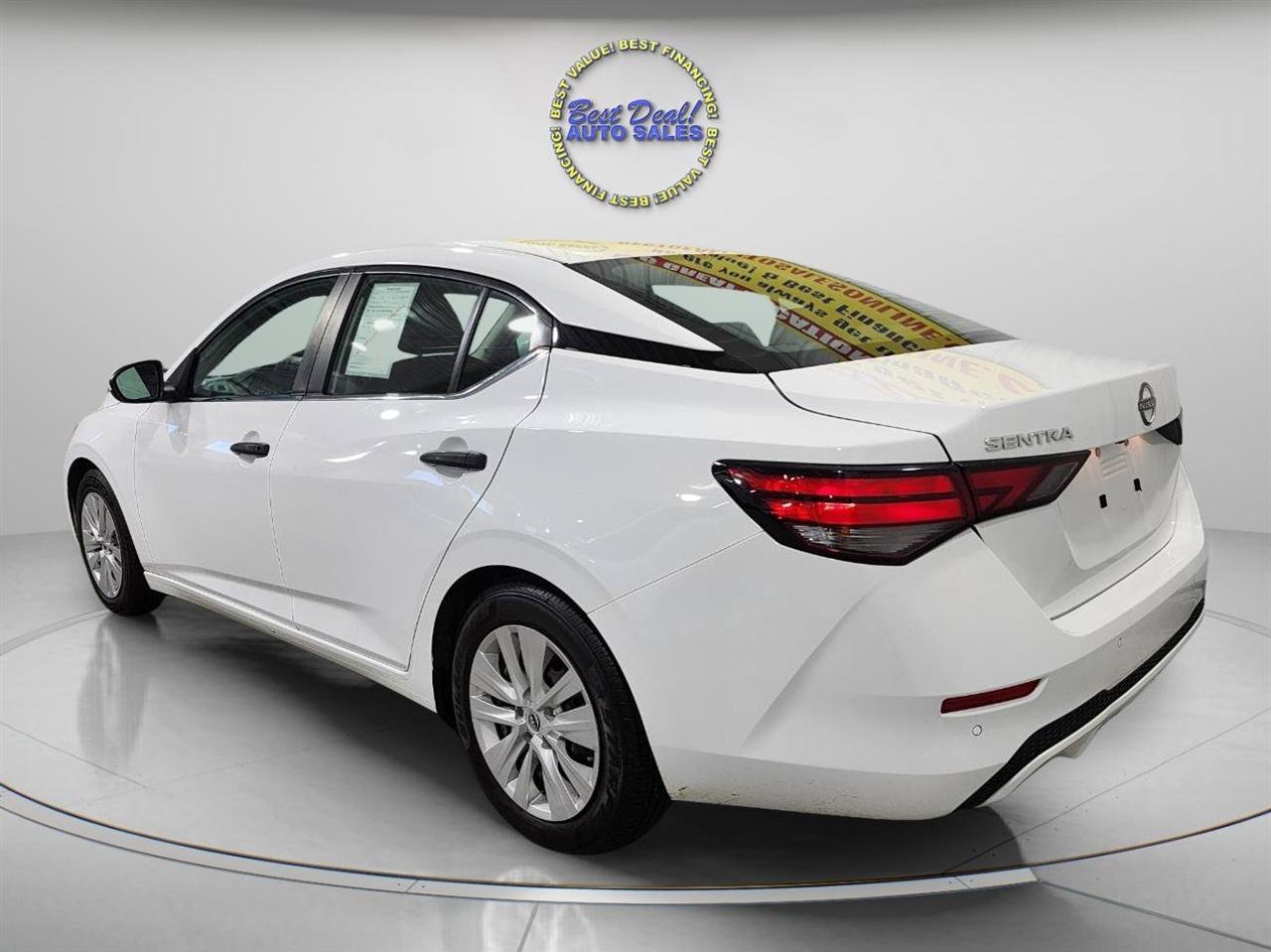 Used 2024 Nissan Sentra S FWD image 3
