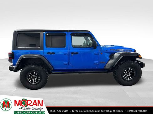 Used 2024 Jeep Wrangler Unlimited Rubicon w/ XTREMEE 35" Tire Package image 7