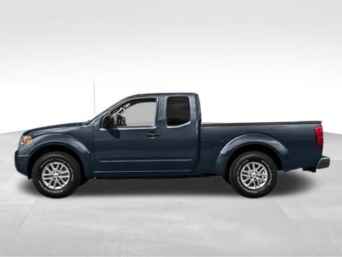 Used 2018 Nissan Frontier SV RWD image 6
