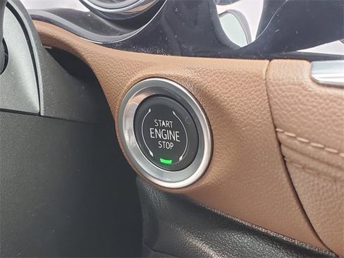 Used 2020 Buick Encore GX Essence image 20