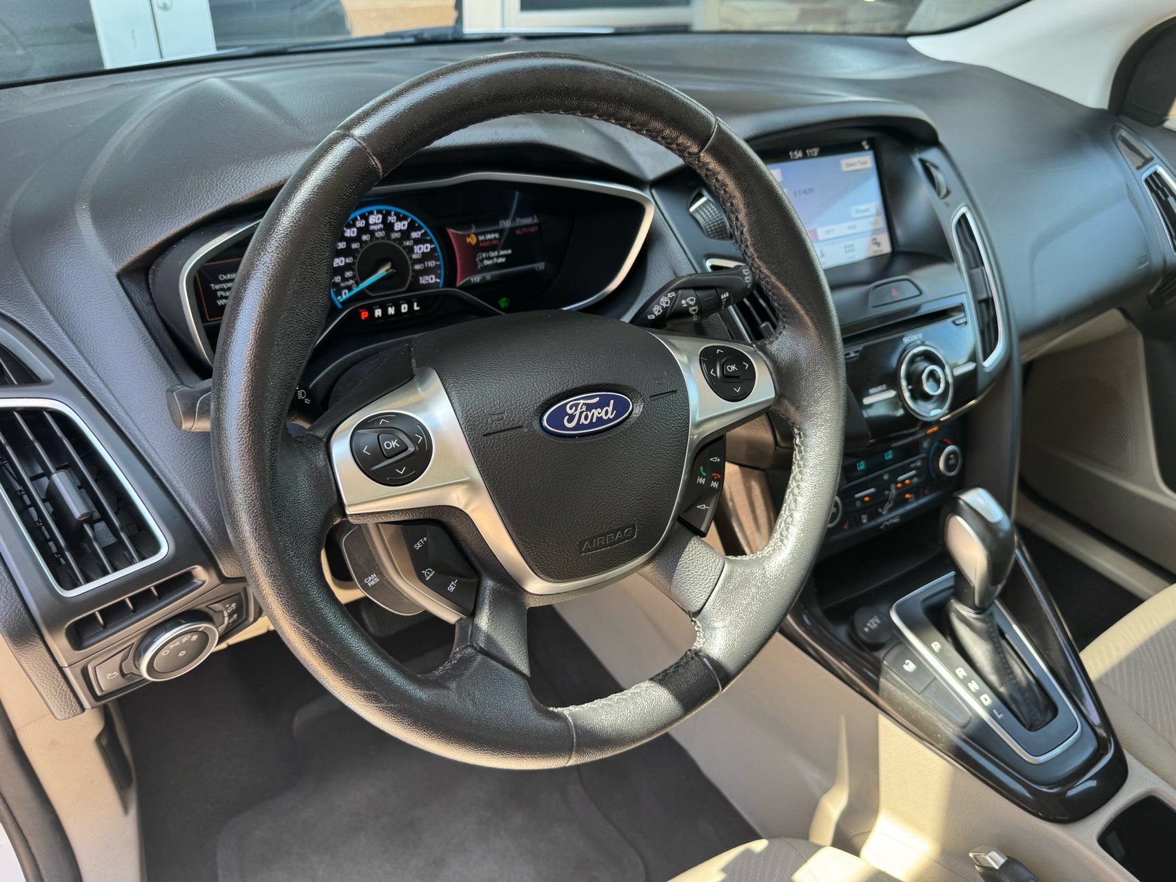 Used 2018 Ford Focus Electric Hatchback FWD image 18