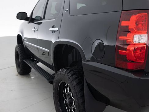 Used 2011 Chevrolet Tahoe LTZ image 13