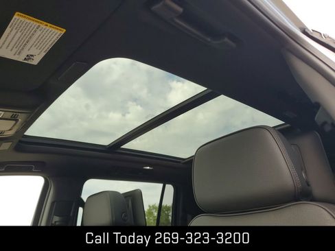 New 2025 GMC Yukon XL Denali w/ Denali Reserve Package image 20