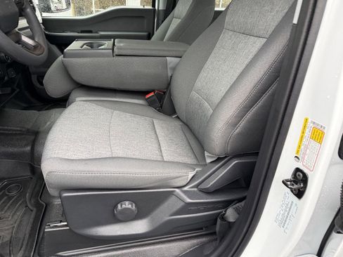 Used 2025 Ford F250 XL w/ XL Chrome Package image 16